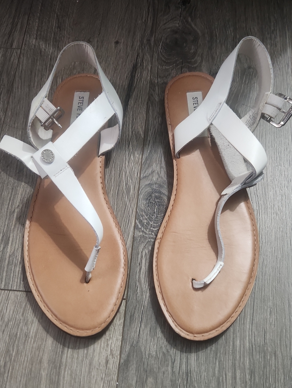 Steve Madden White T-Strap Leather Sandals